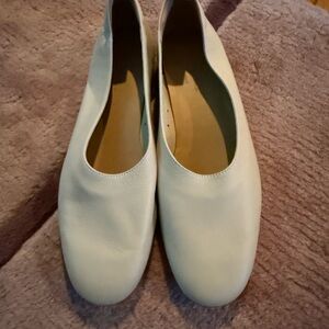 NWOT Everlane Flats - Size 8.5